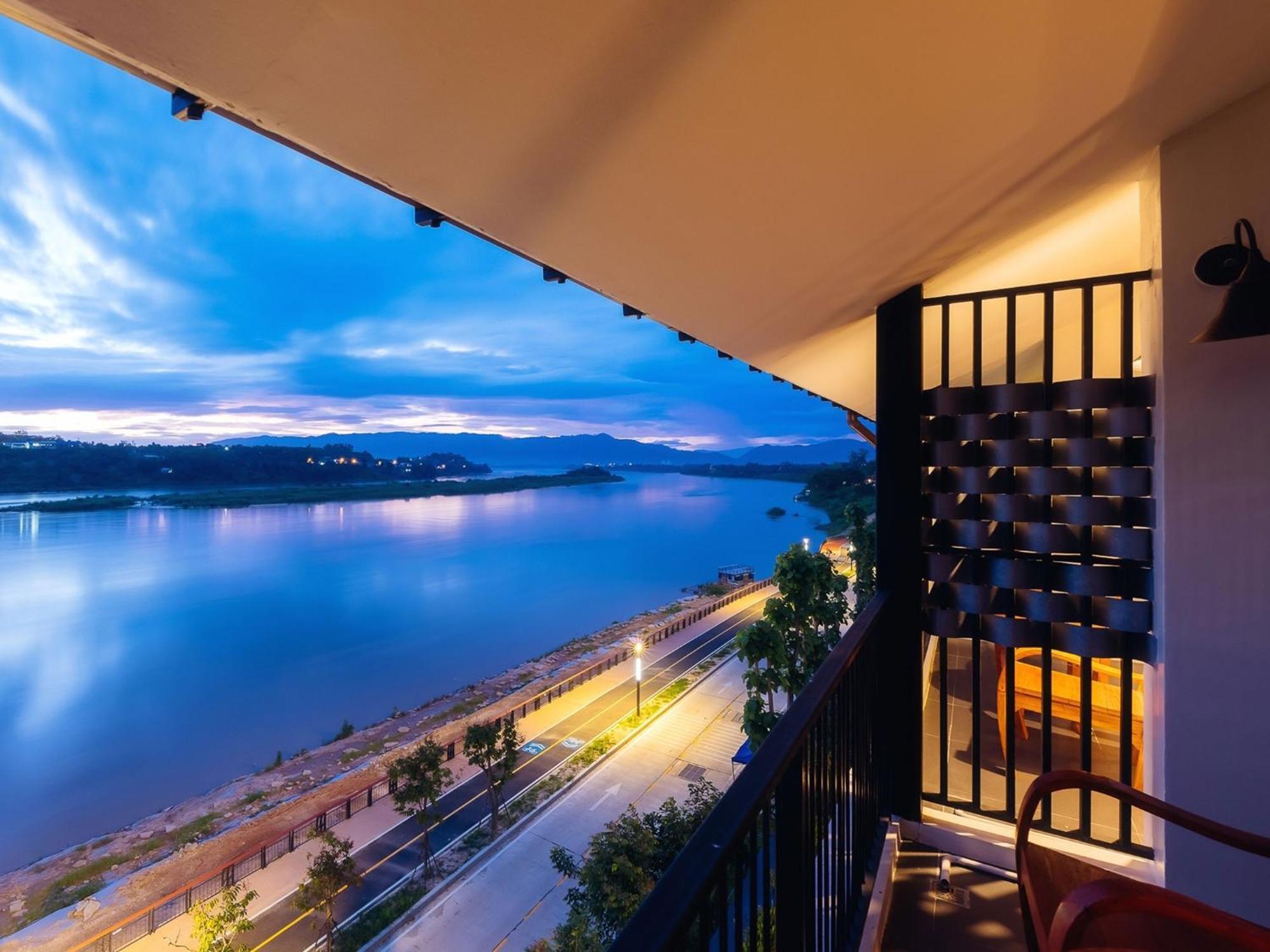 Fortune Riverview Hotel Chiang Khong Esterno foto
